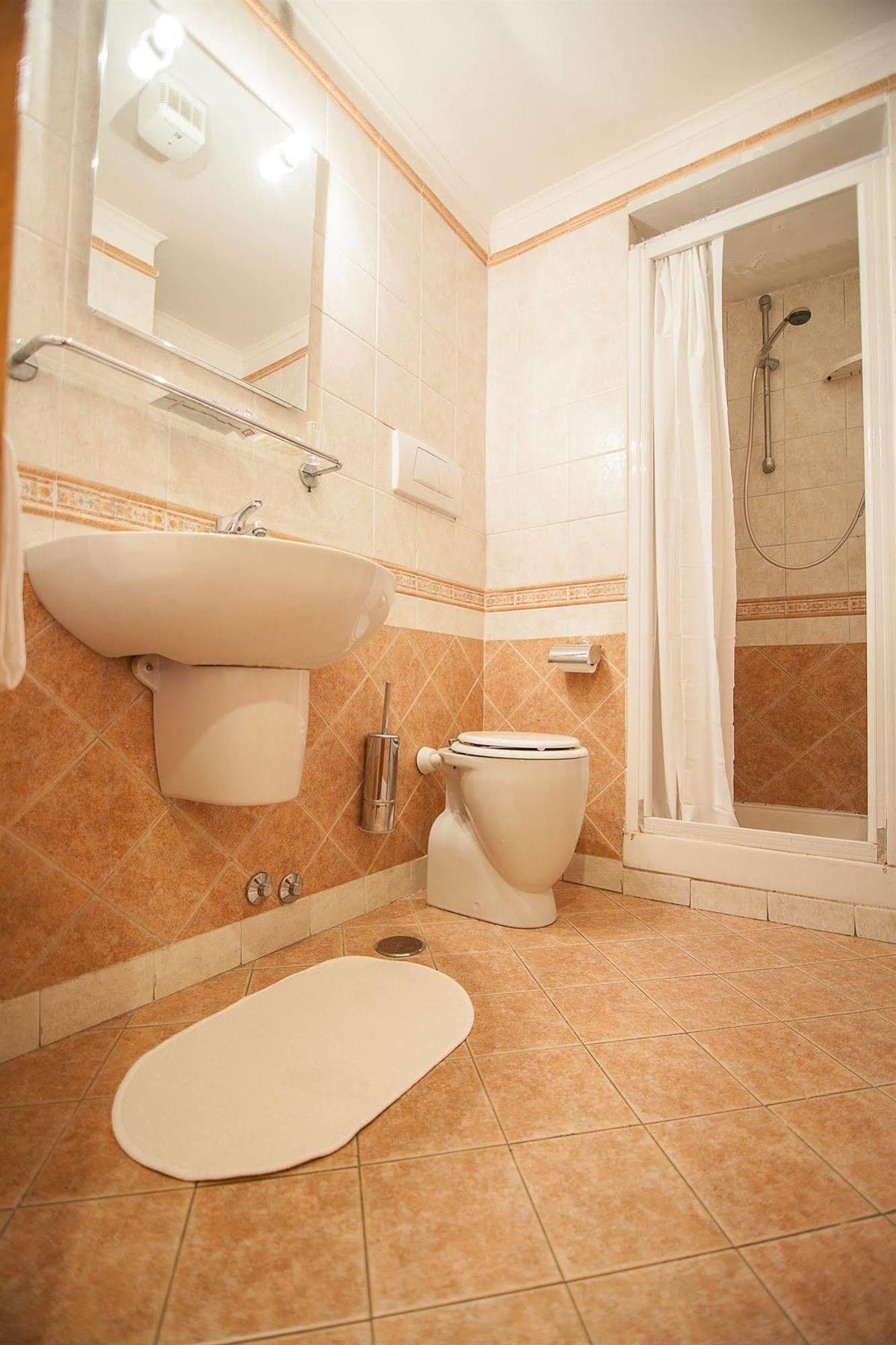 Pomezia 2* Rom