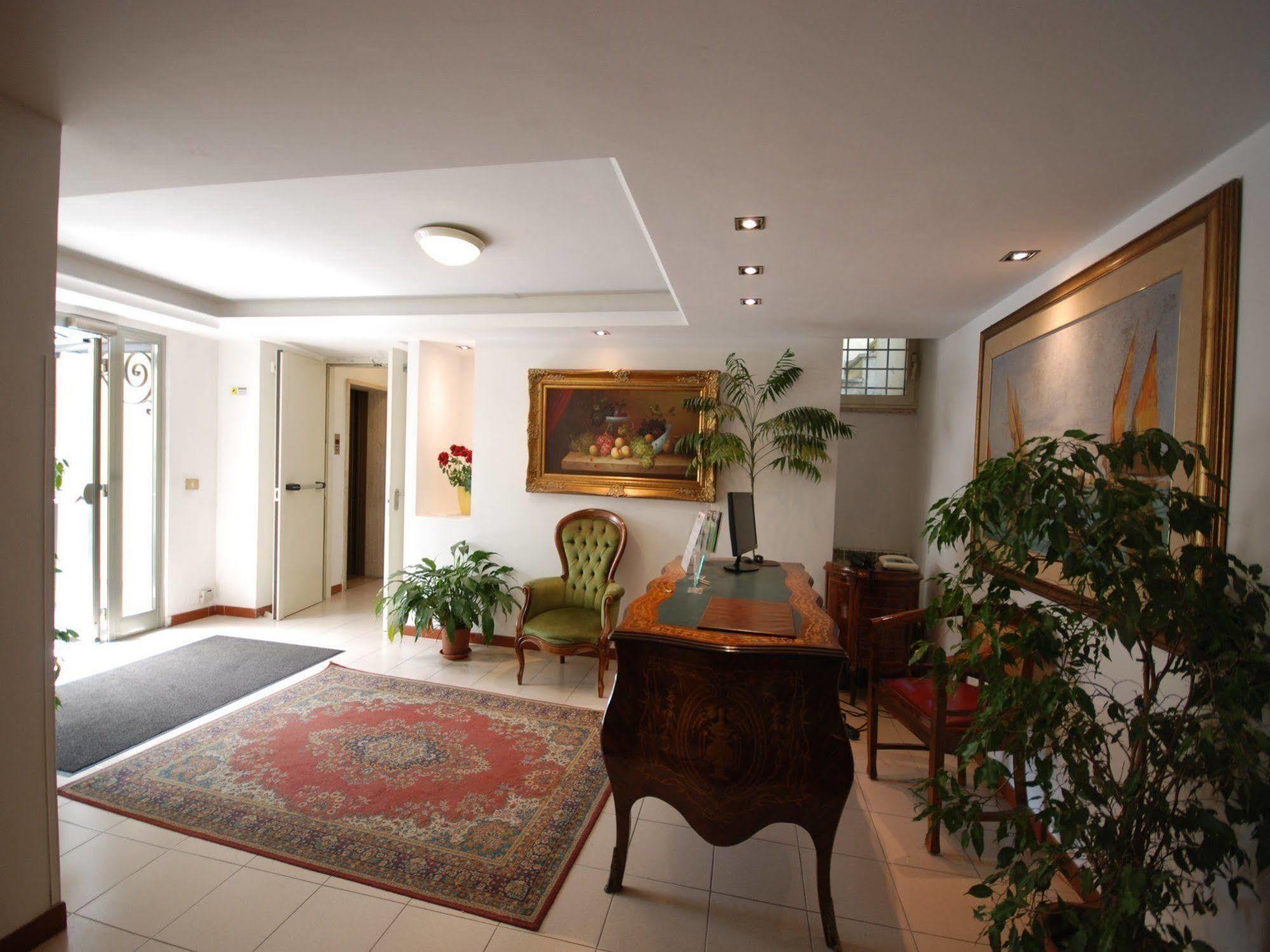 Tassoni Aparthotel Roma