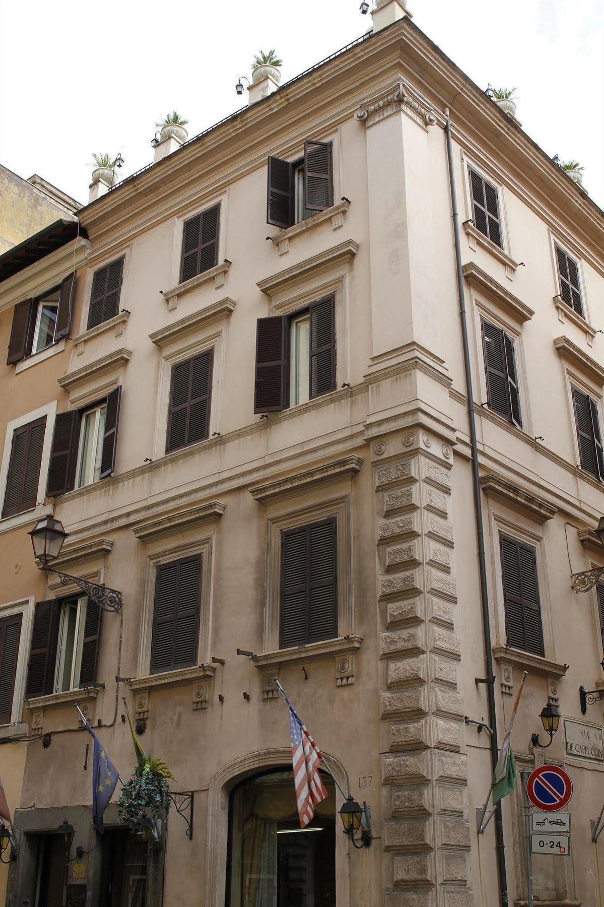 Sistina Hotell 4*