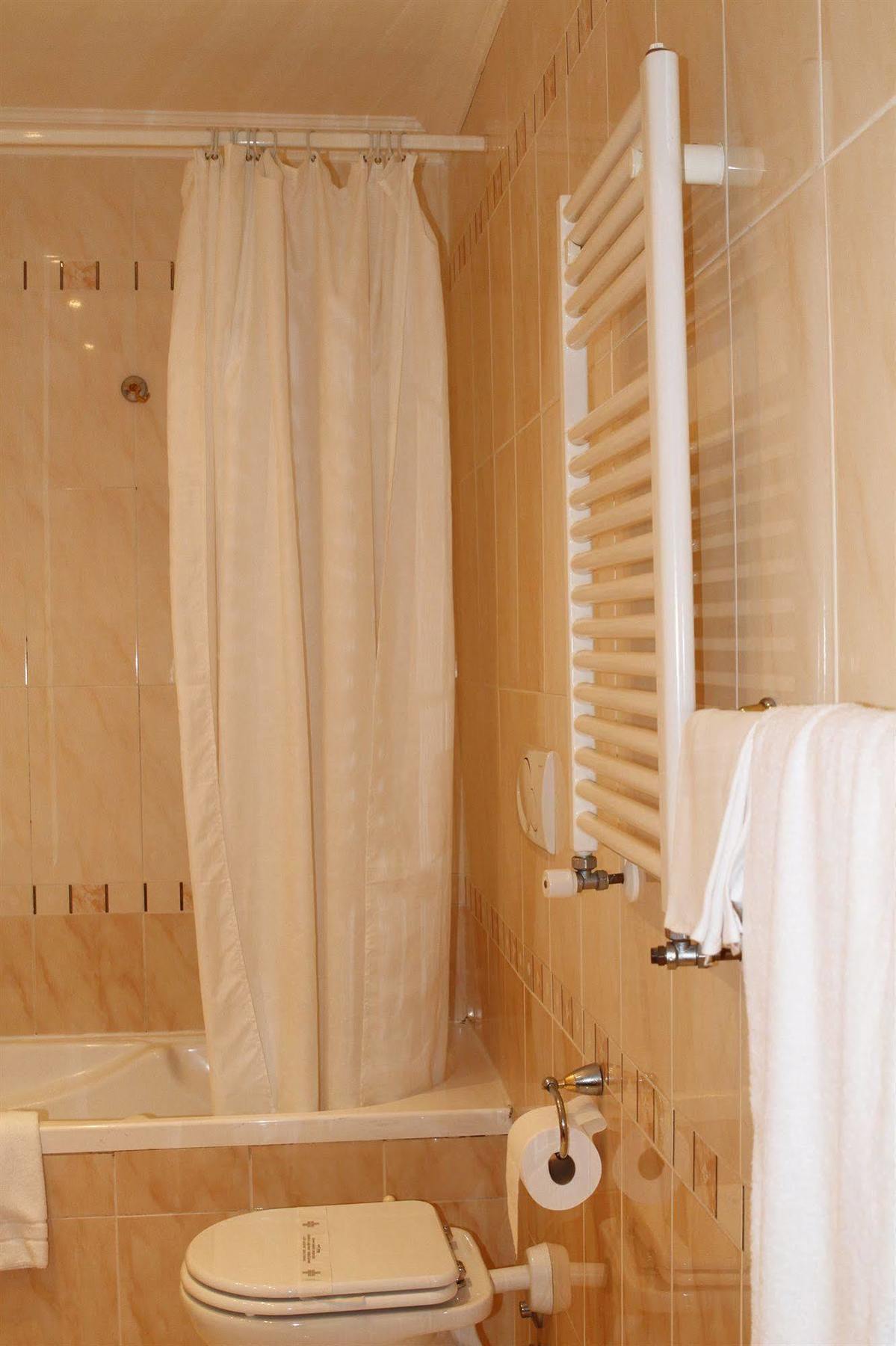 Sistina Hotell 4*