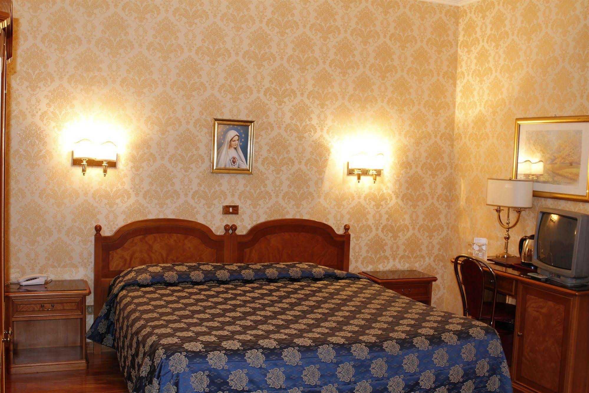 Pace Elvezia Roma