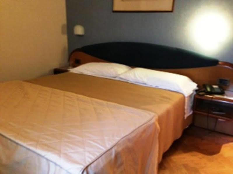 Fori Imperiali Hotel 3*