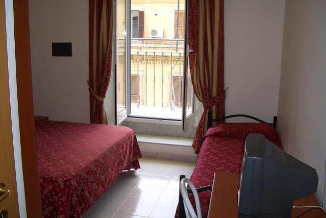 Euro Quiris Hotell