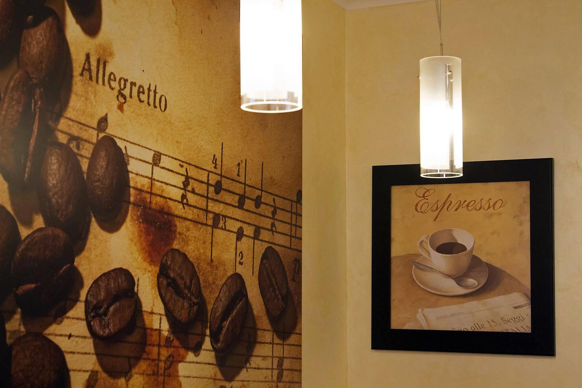 Hotel Lirico 3*