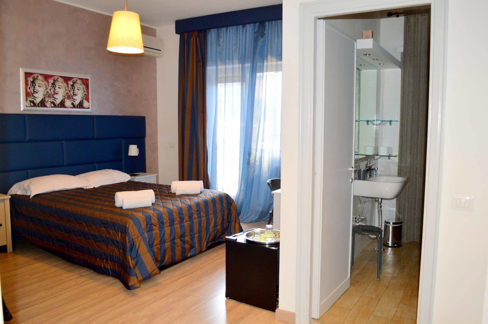 Check-inn Bed & Breakfast 3*