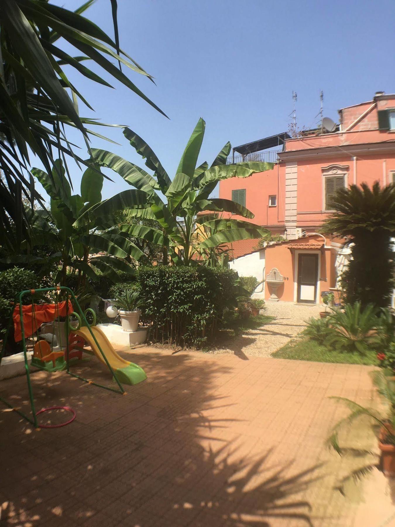 Gasthof Vatican Garden House