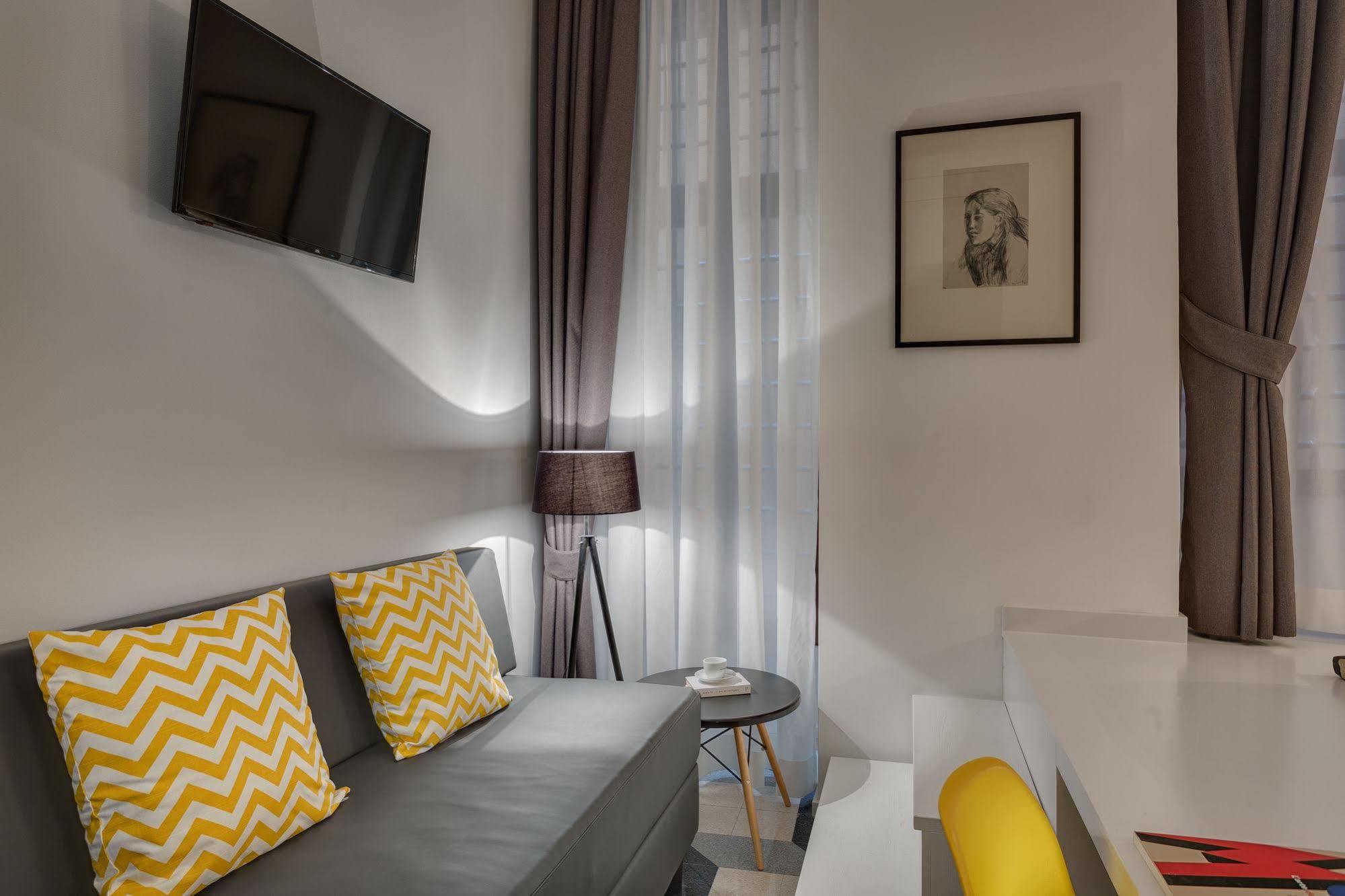 Hotel Navona Theatre 3*