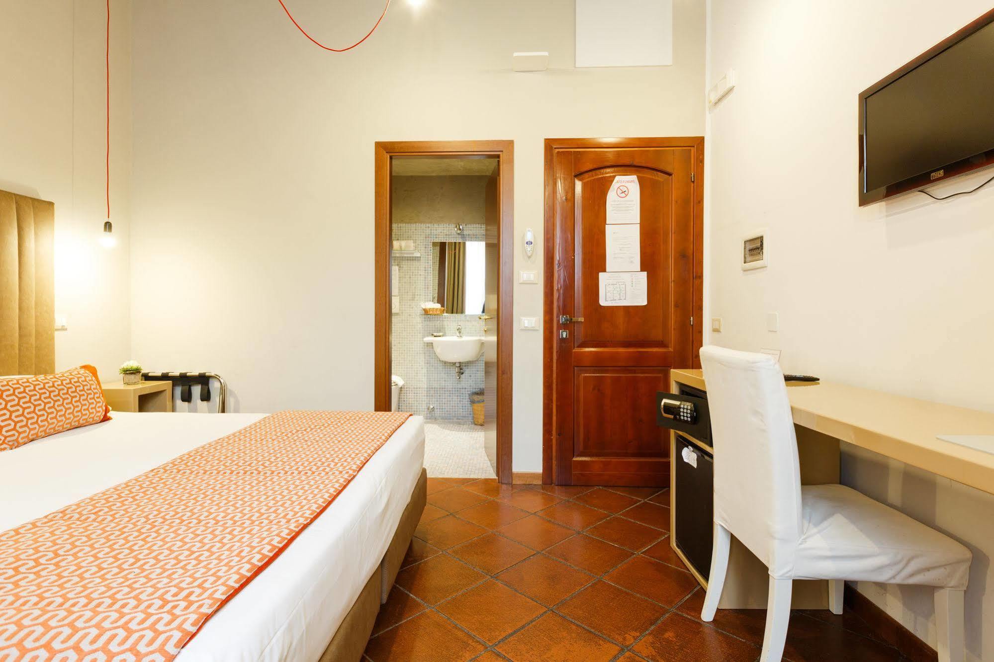 Affittacamere Town House Campo De Fiori 3*