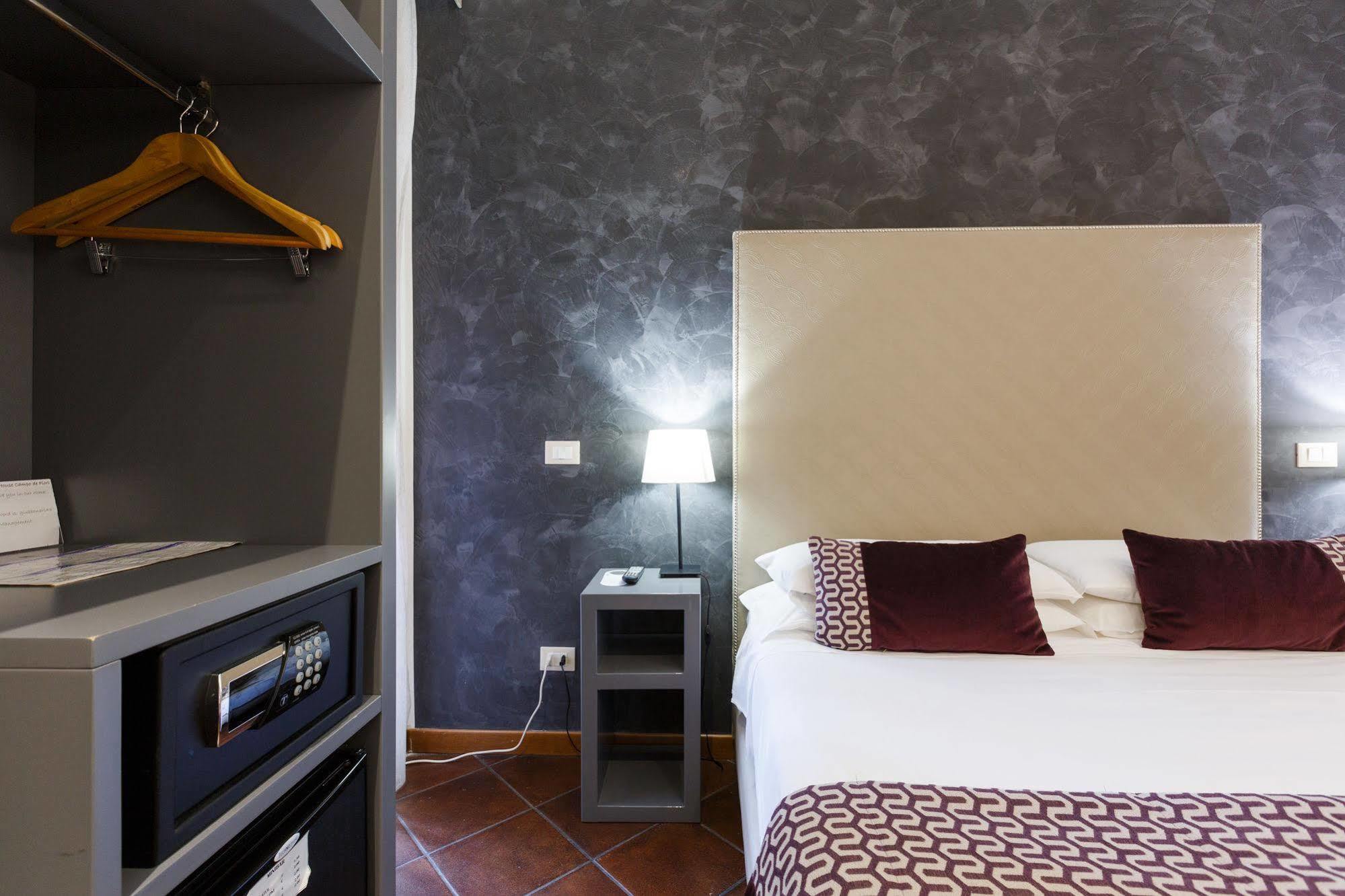 Town House Campo De Fiori Affittacamere
