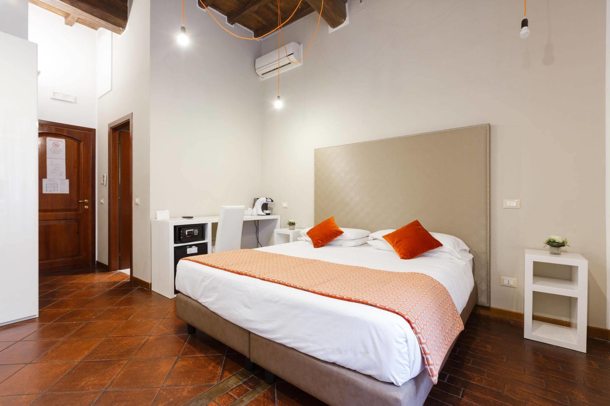 Town House Campo De Fiori Affittacamere 3*