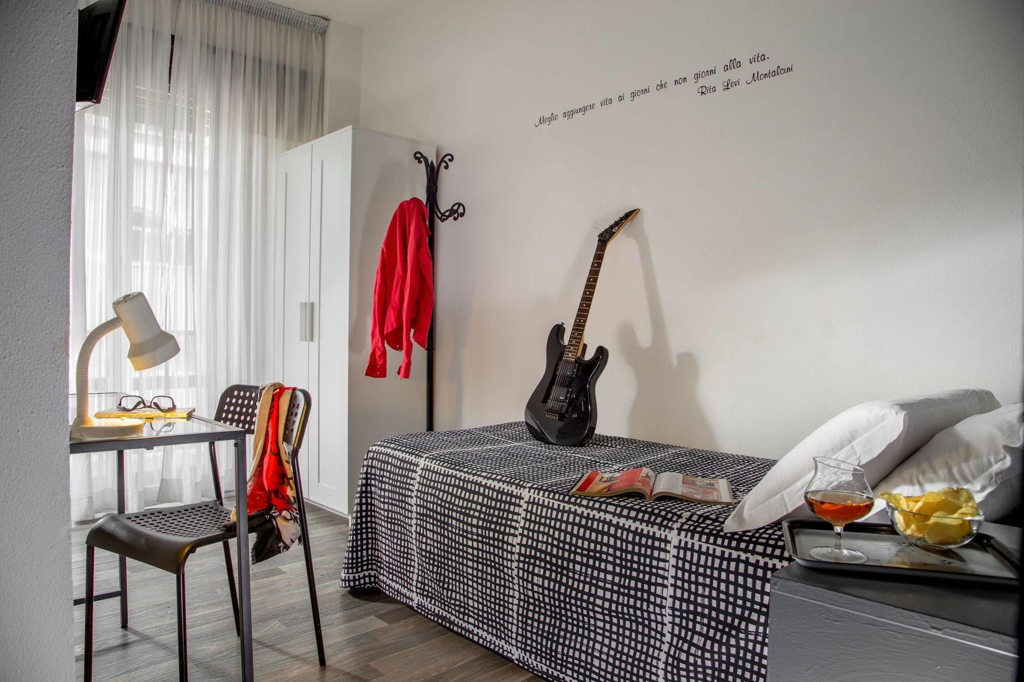 Hotel Radio 2*