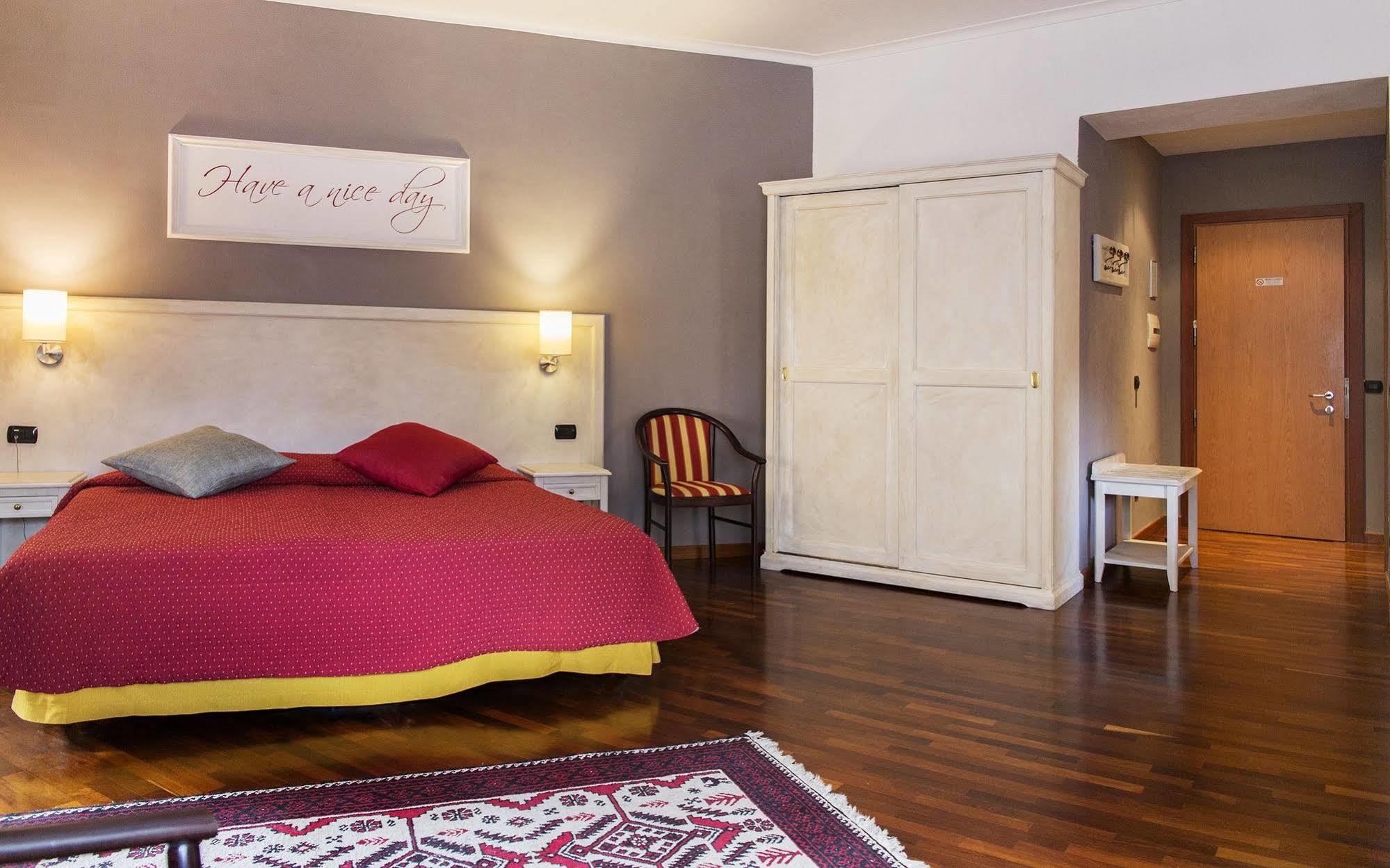 Guest house &
