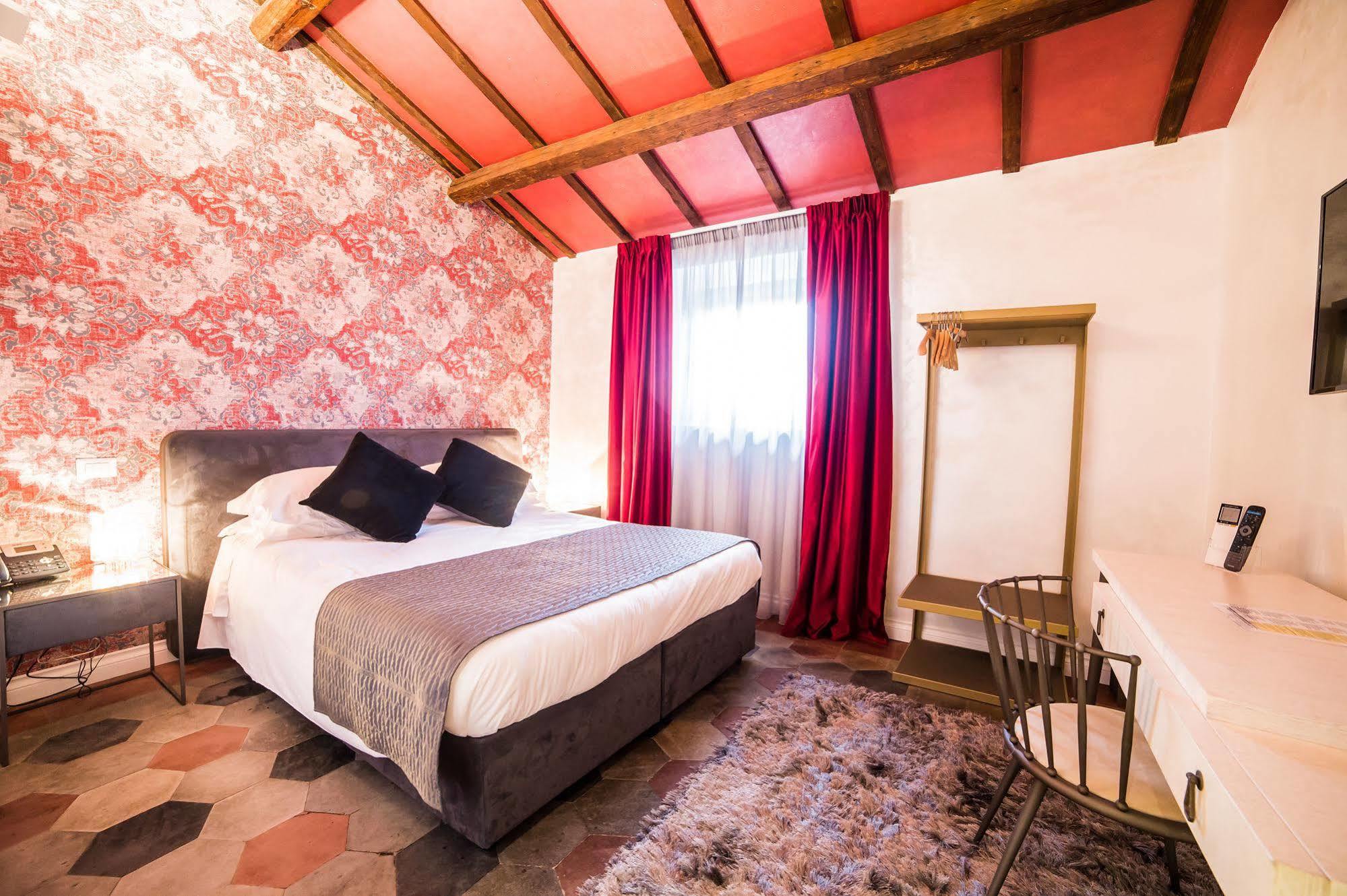 Hotell The Place 217 Roma