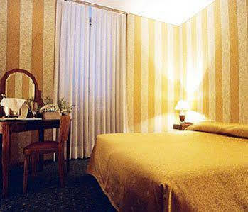 Orange Garden Hotel 3*