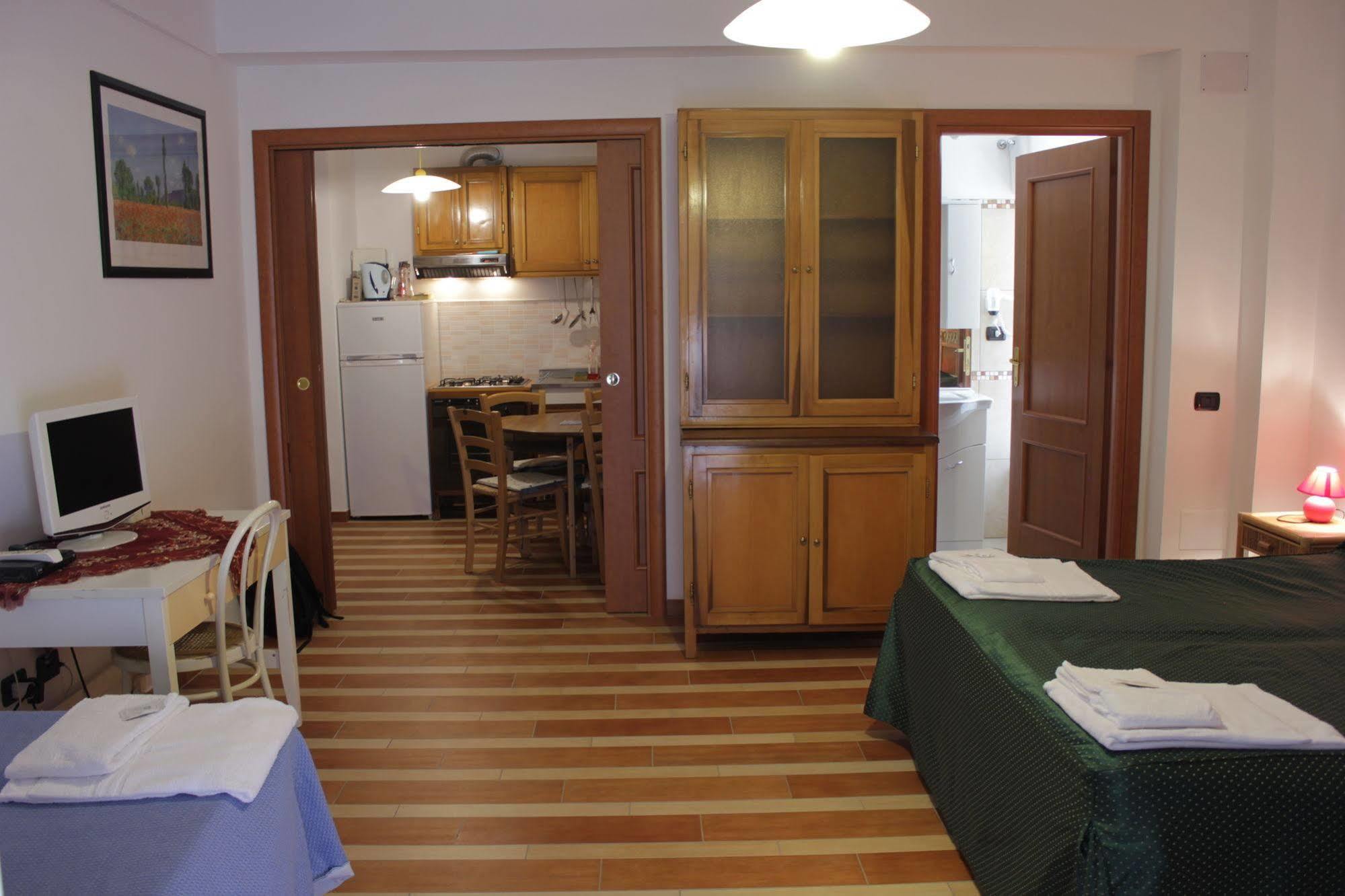 Tourist House Aparthotel