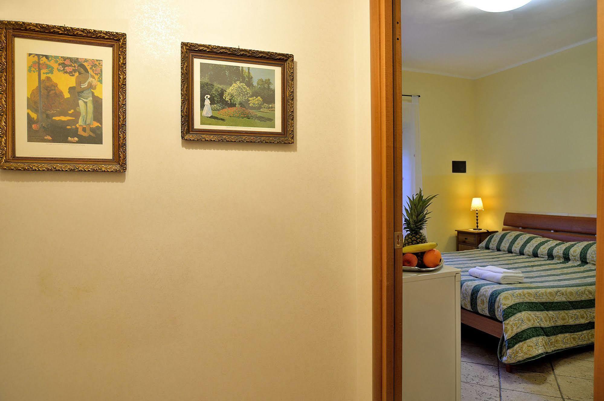 Le 4 Meraviglie Hotel Rom