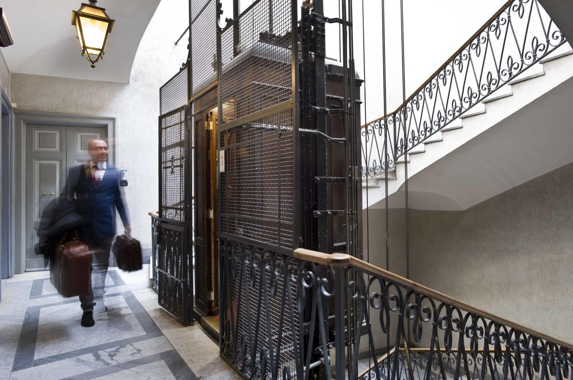 38 Viminale Street 2* Rom
