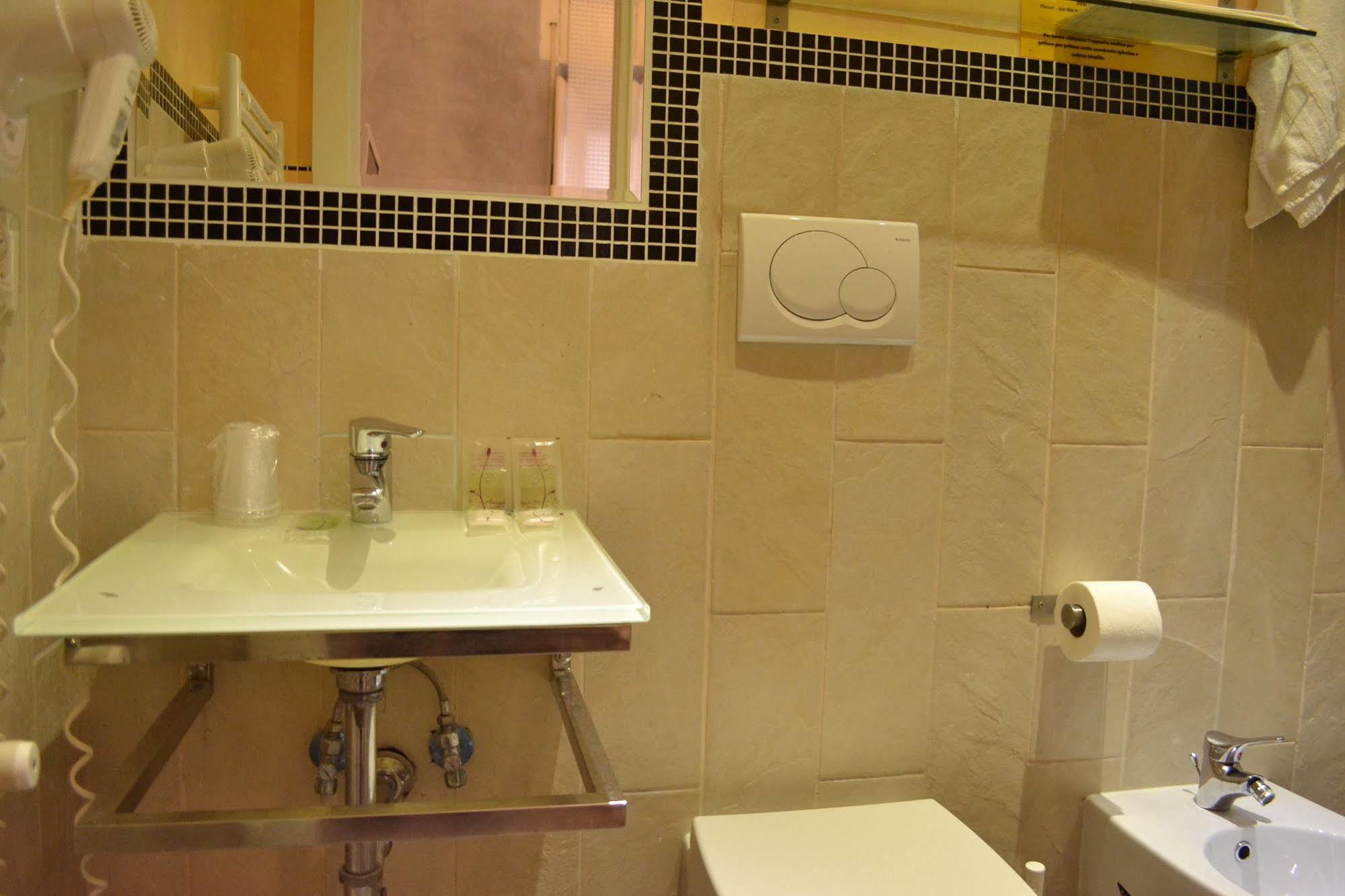 Tiburtina House Guest house 2*