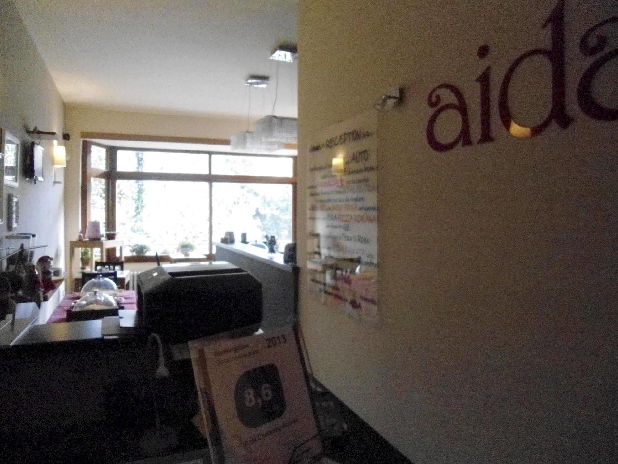 Acomodação com café da manhã  Aida Charming