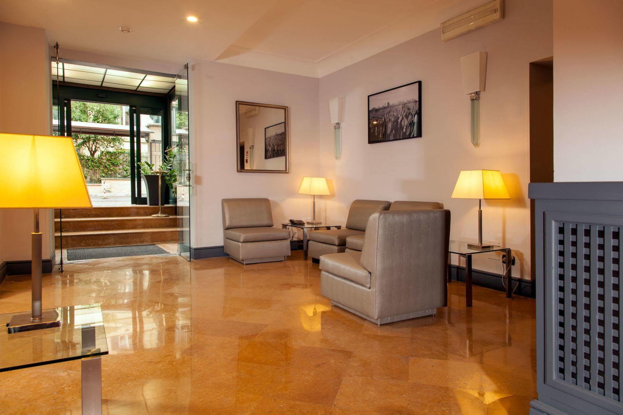 Buenos Aires Hotell 3*