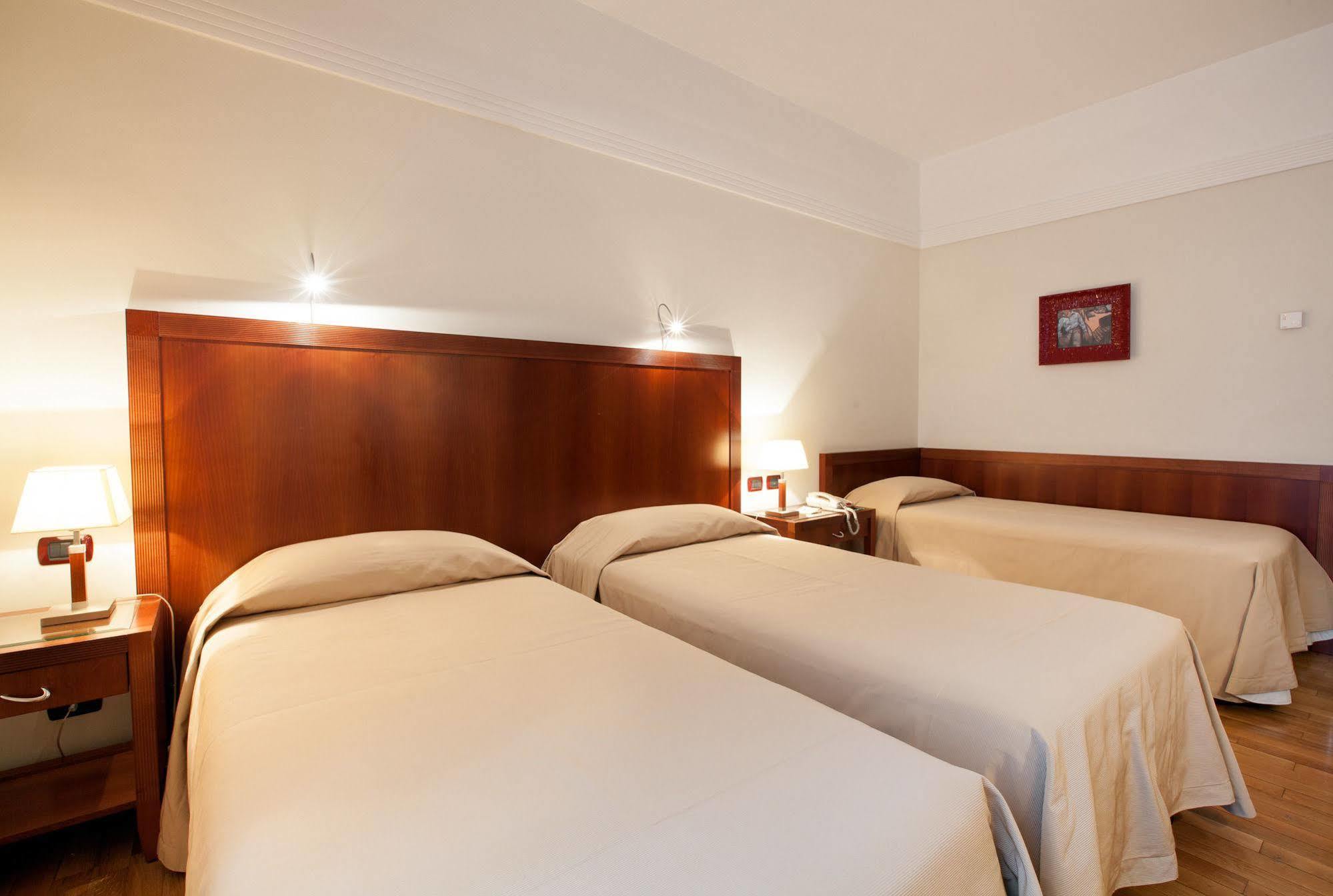 Genova Hotell