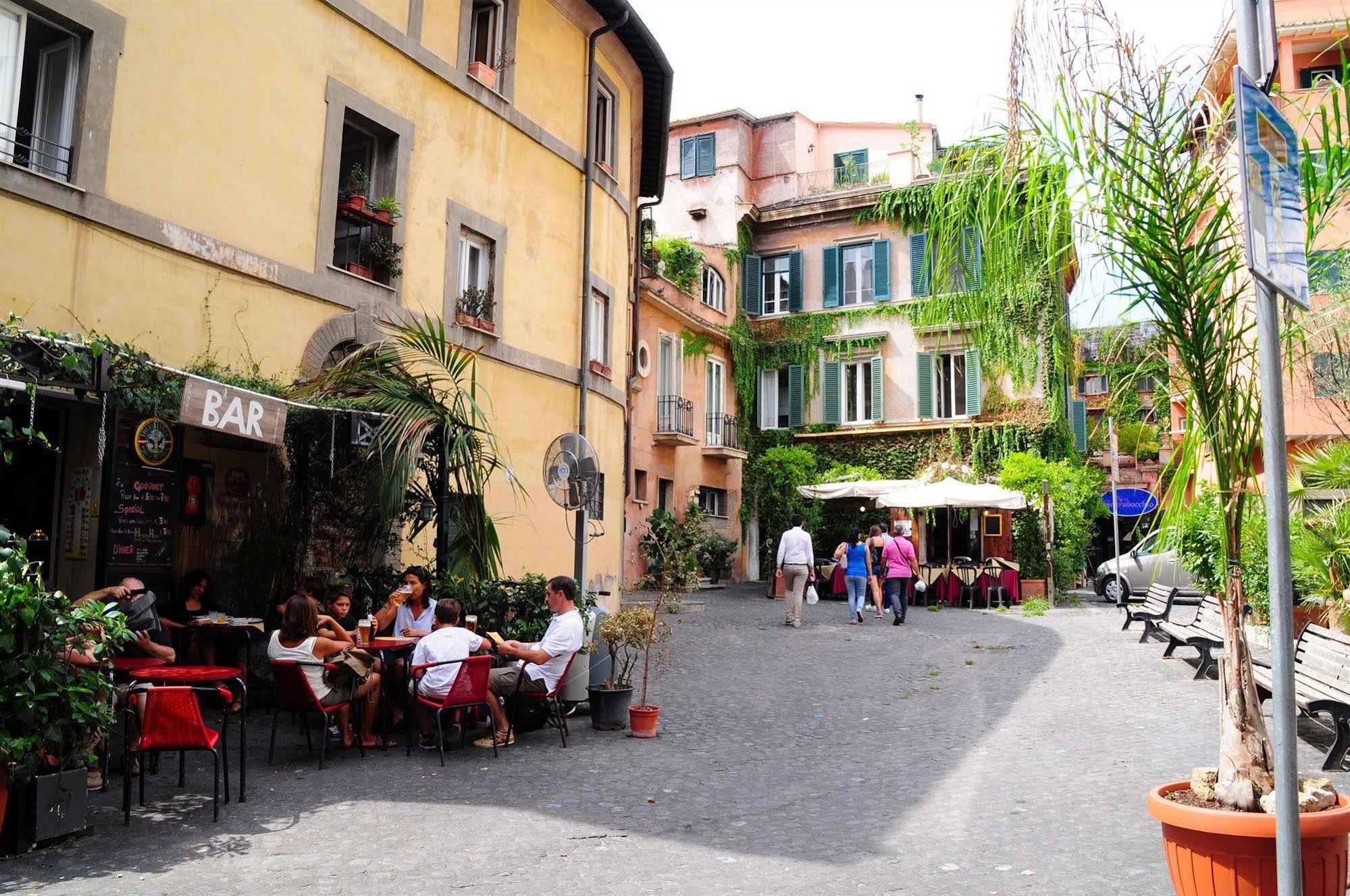 Bed and breakfast Little Rhome Roma