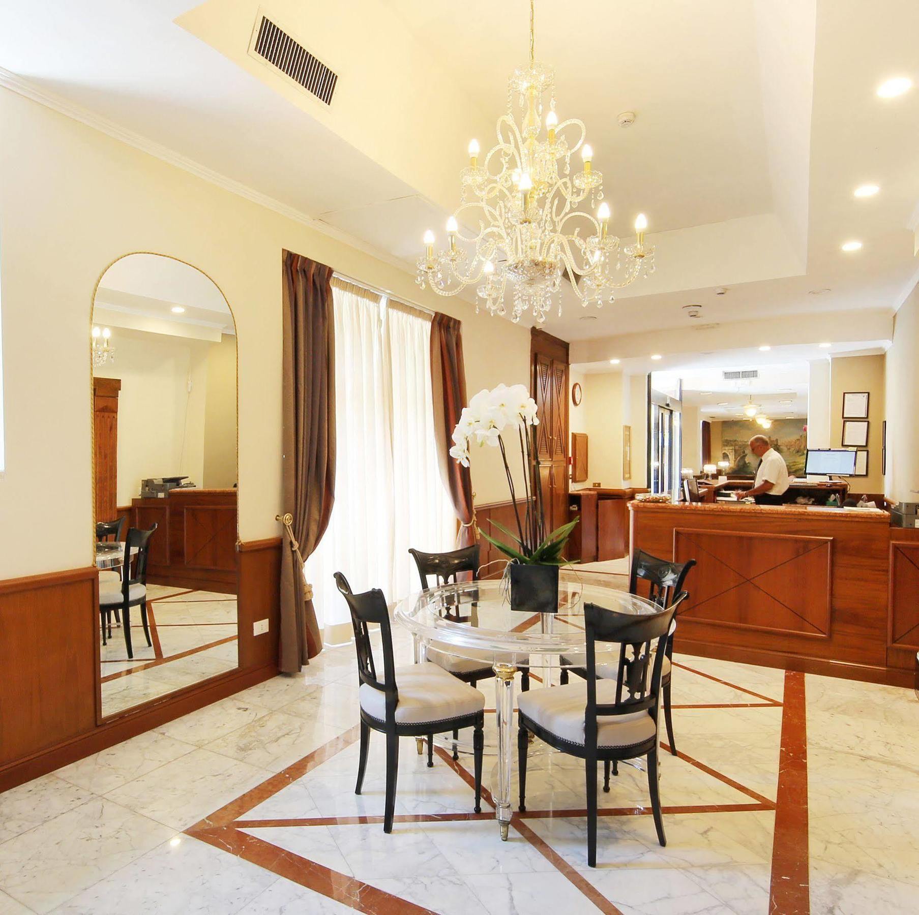 Hotell Traiano