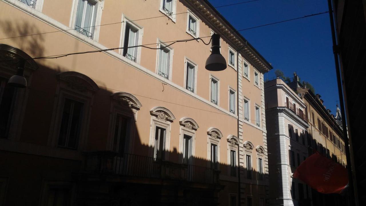 Domus Del Corso Spagna Affittacamere Roma