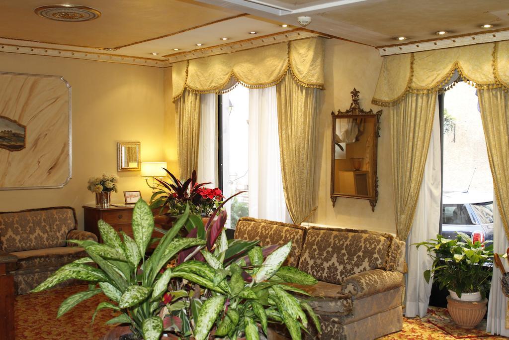 Sistina Hotell 4*