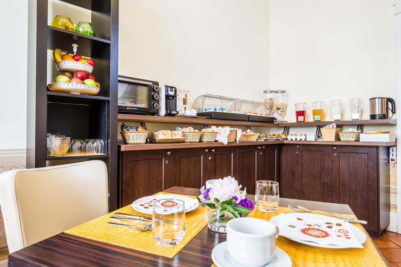 Caesar House Residenze Romane Acomodação com café da manhã 