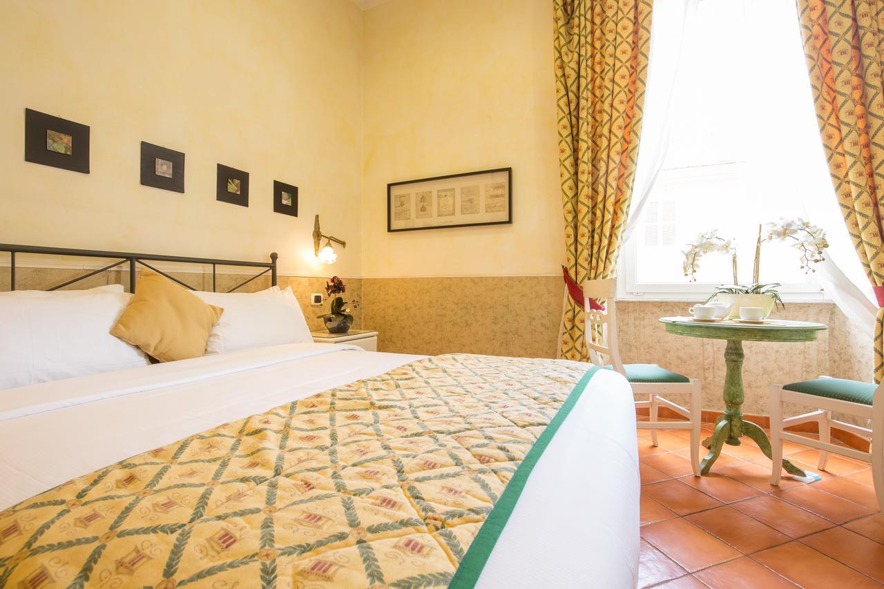 Acomodação com café da manhã  Caesar House Residenze Romane 3*