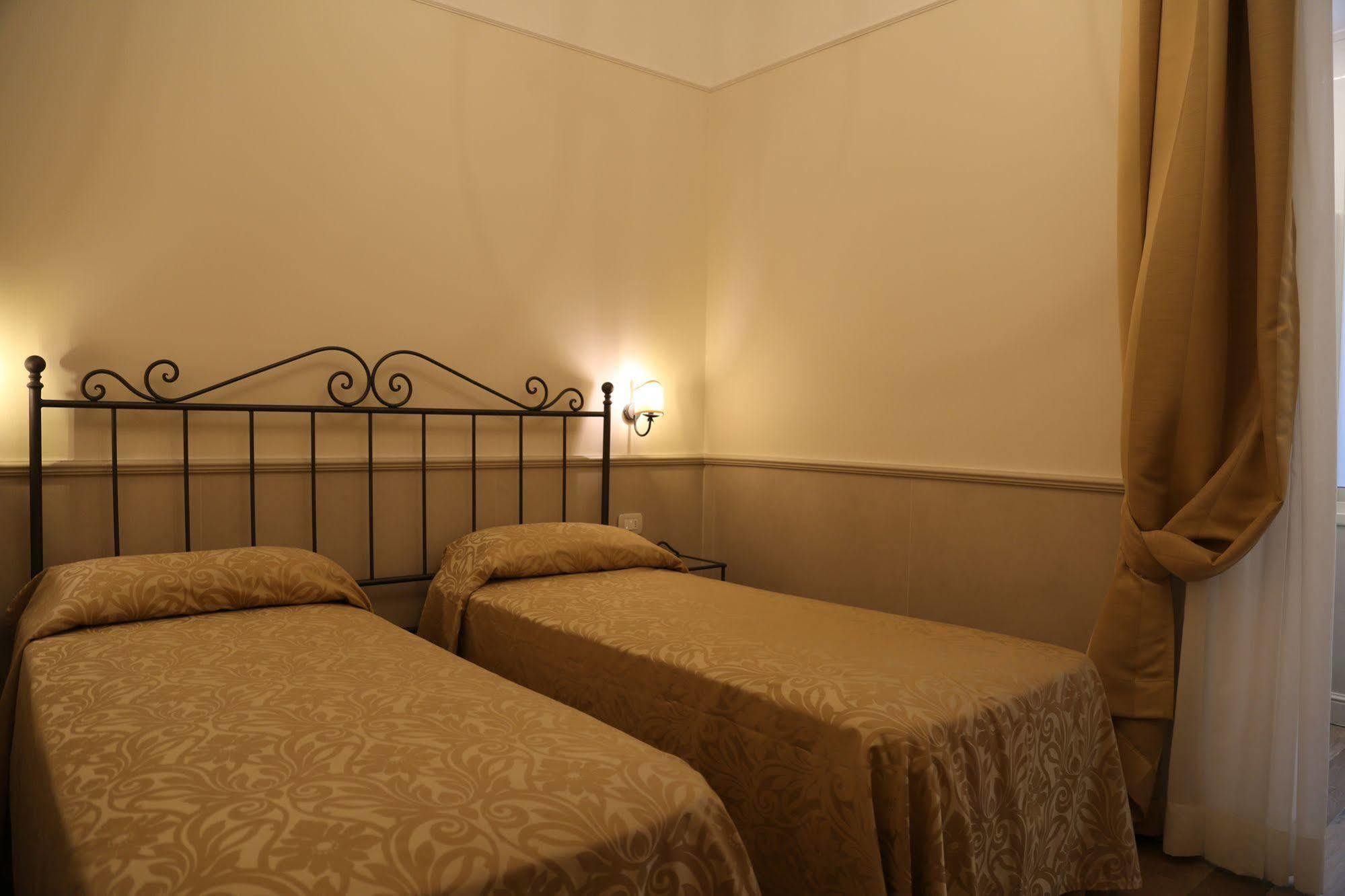 Flavia Hotell