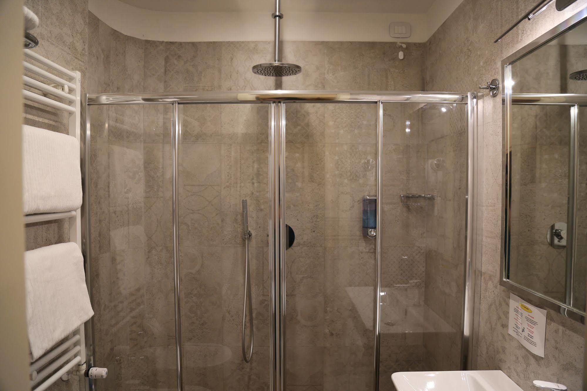 Hotell Flavia 3*