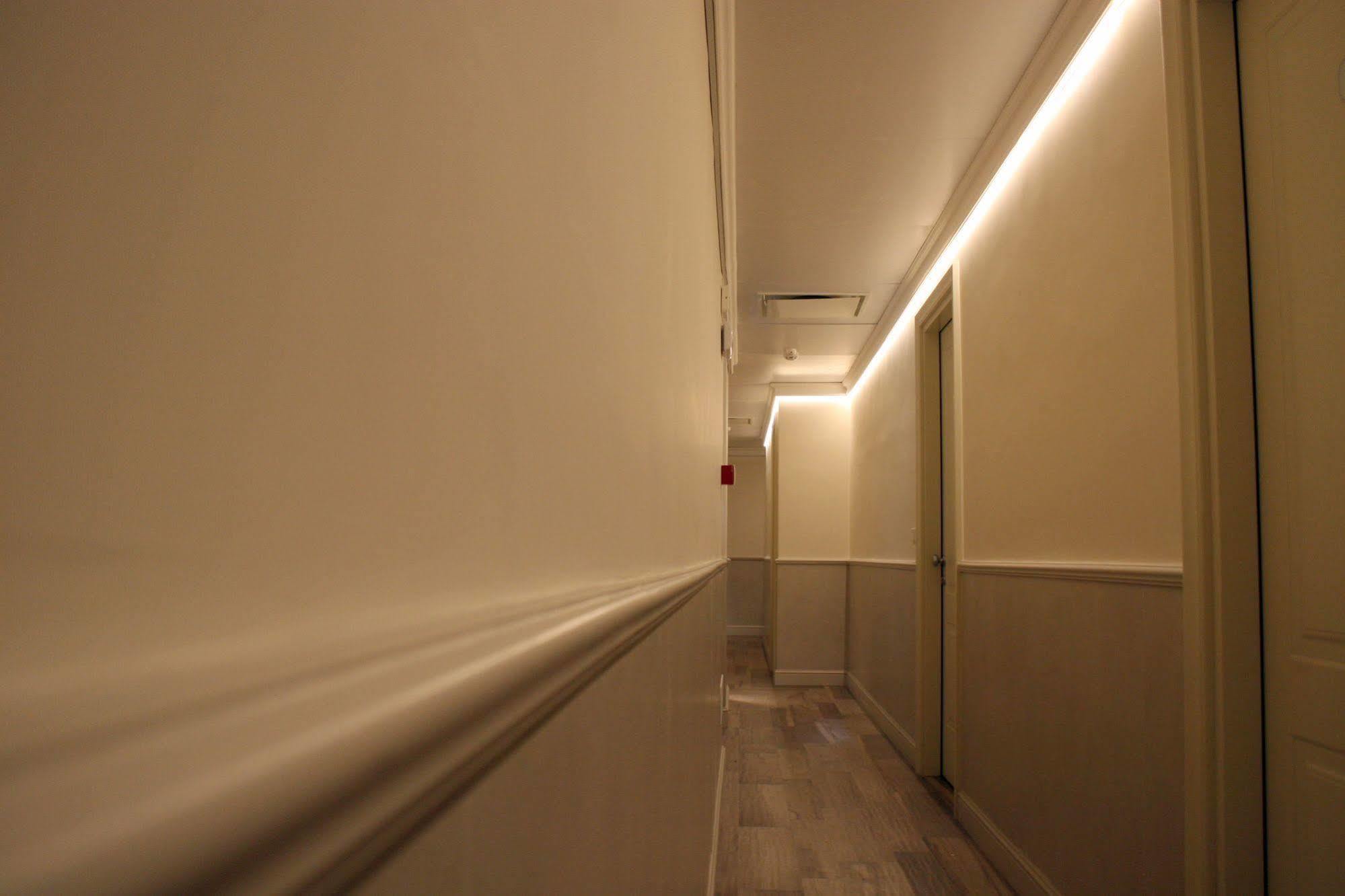 Hotell Flavia 3*