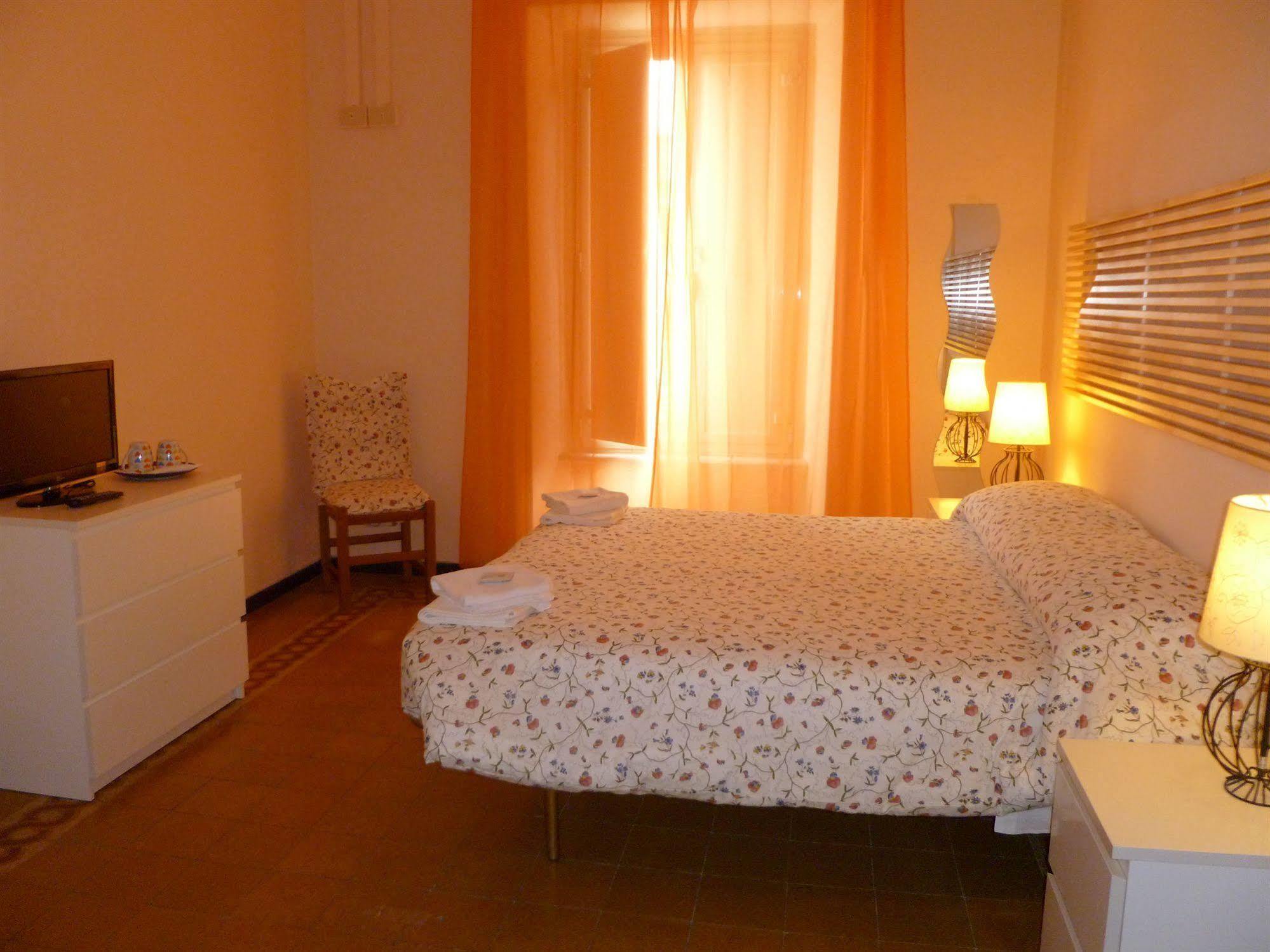 Carlo Alberto House Bed and breakfast Roma