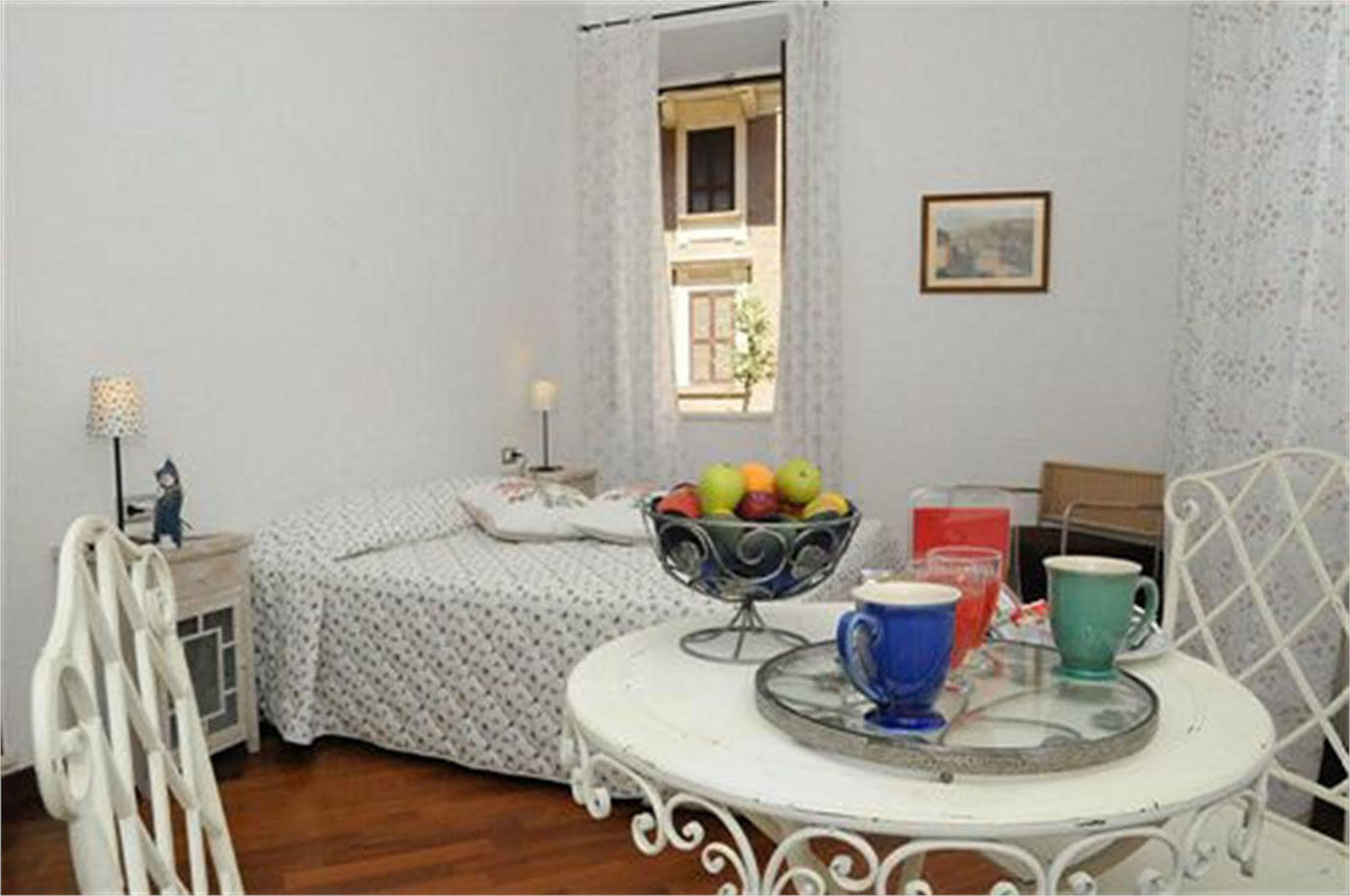 Vatican New Life 2* Roma