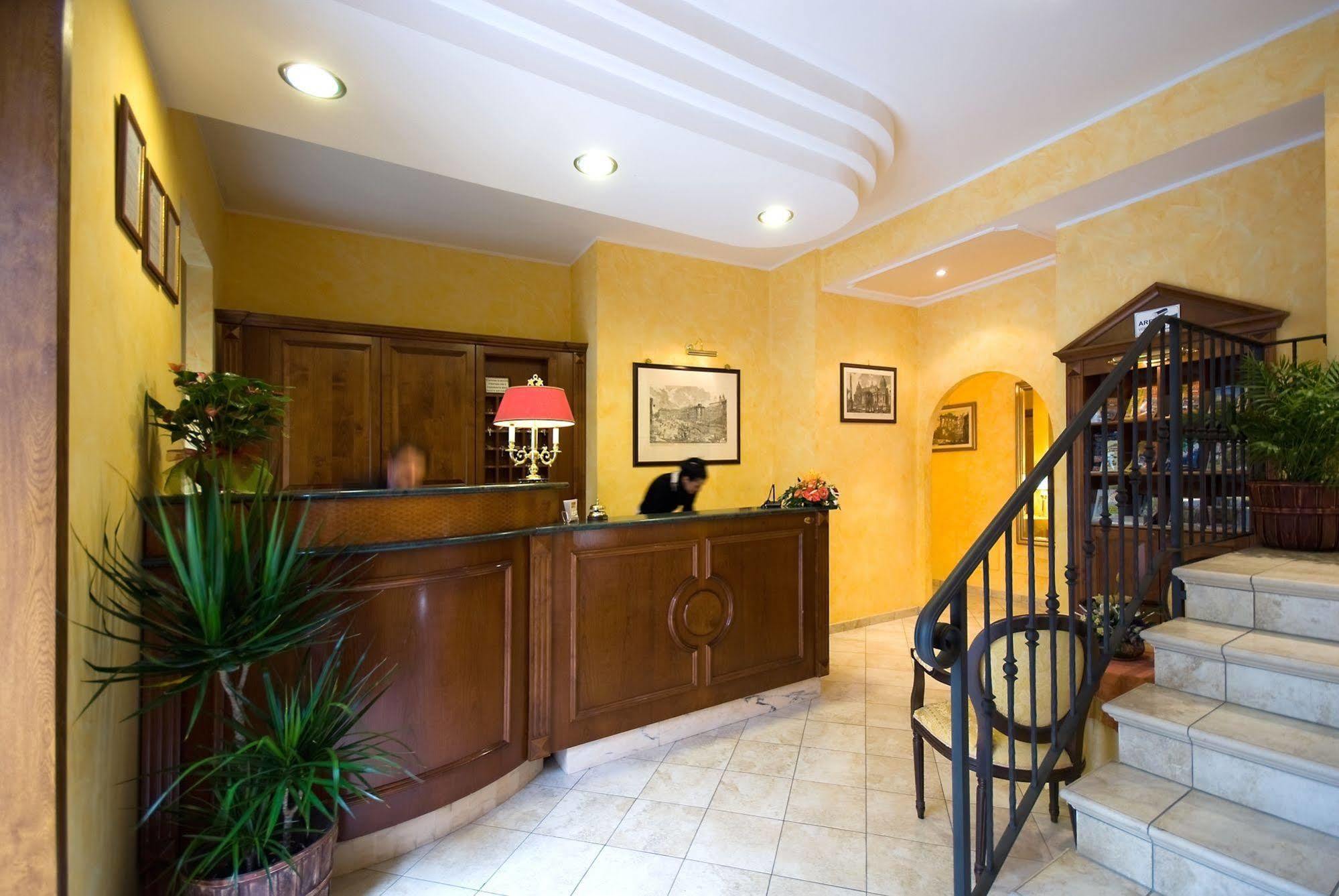 Hotel Tuscolana Roma