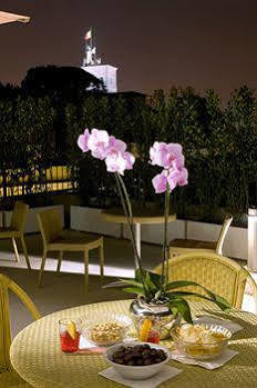 Relais 6 Via Tolmino 4*