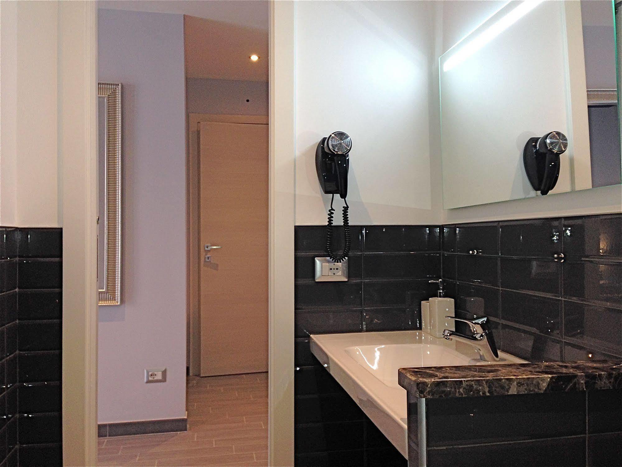 77 Bed & Breakfast Roma