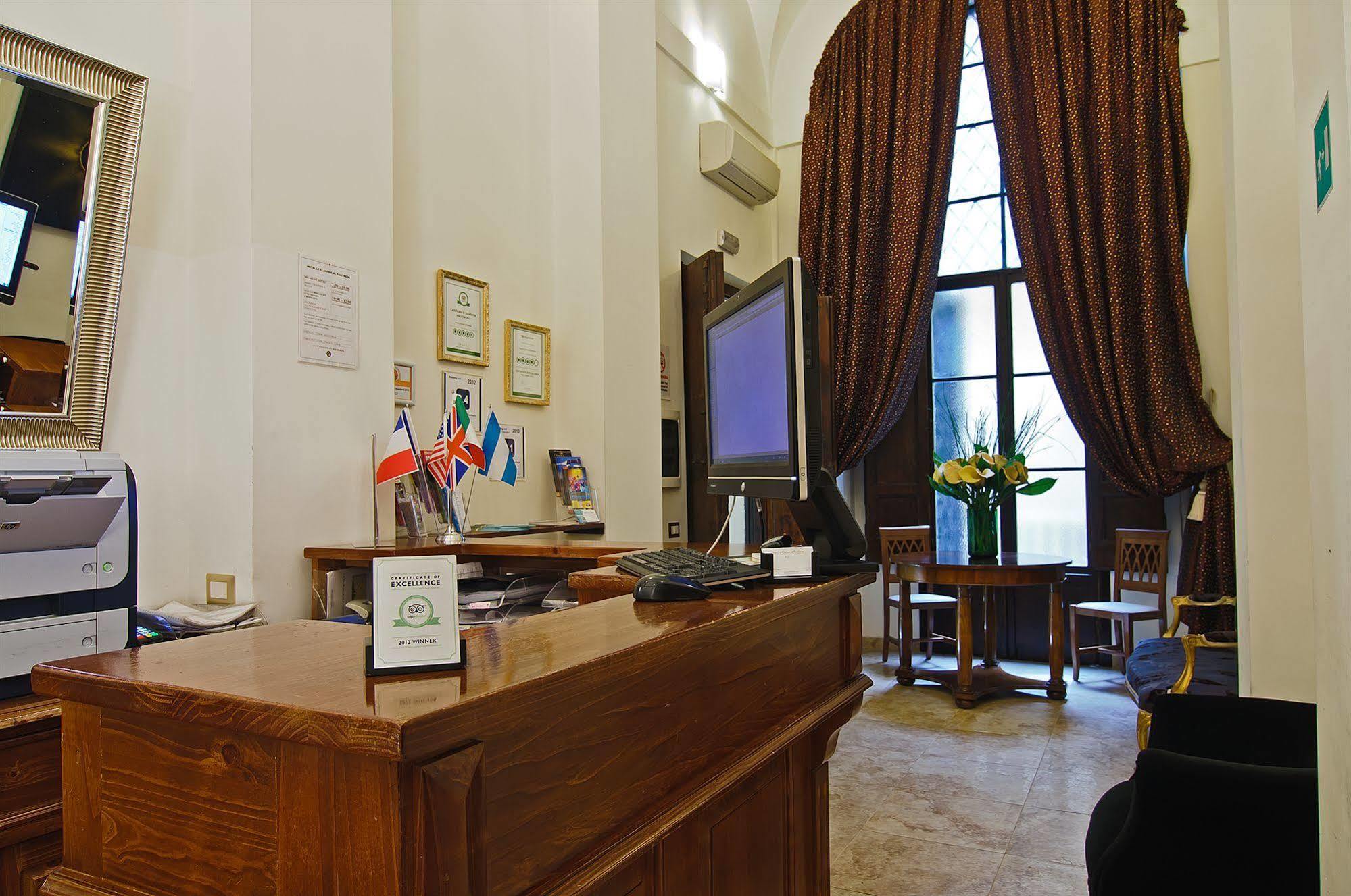 Le Clarisse Al Pantheon Hotel