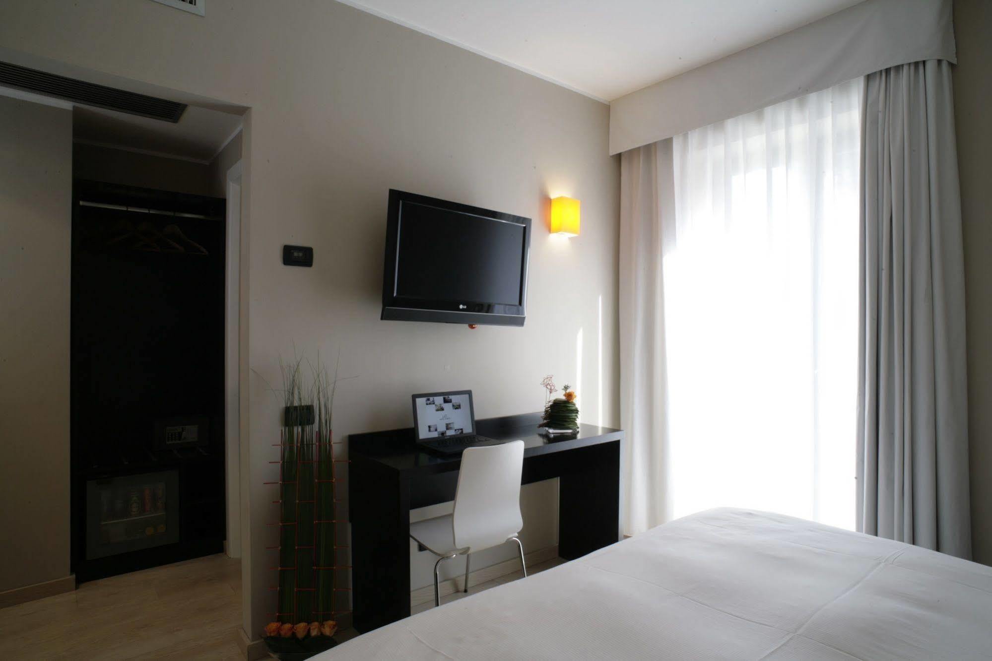 Hotel Aniene 3*