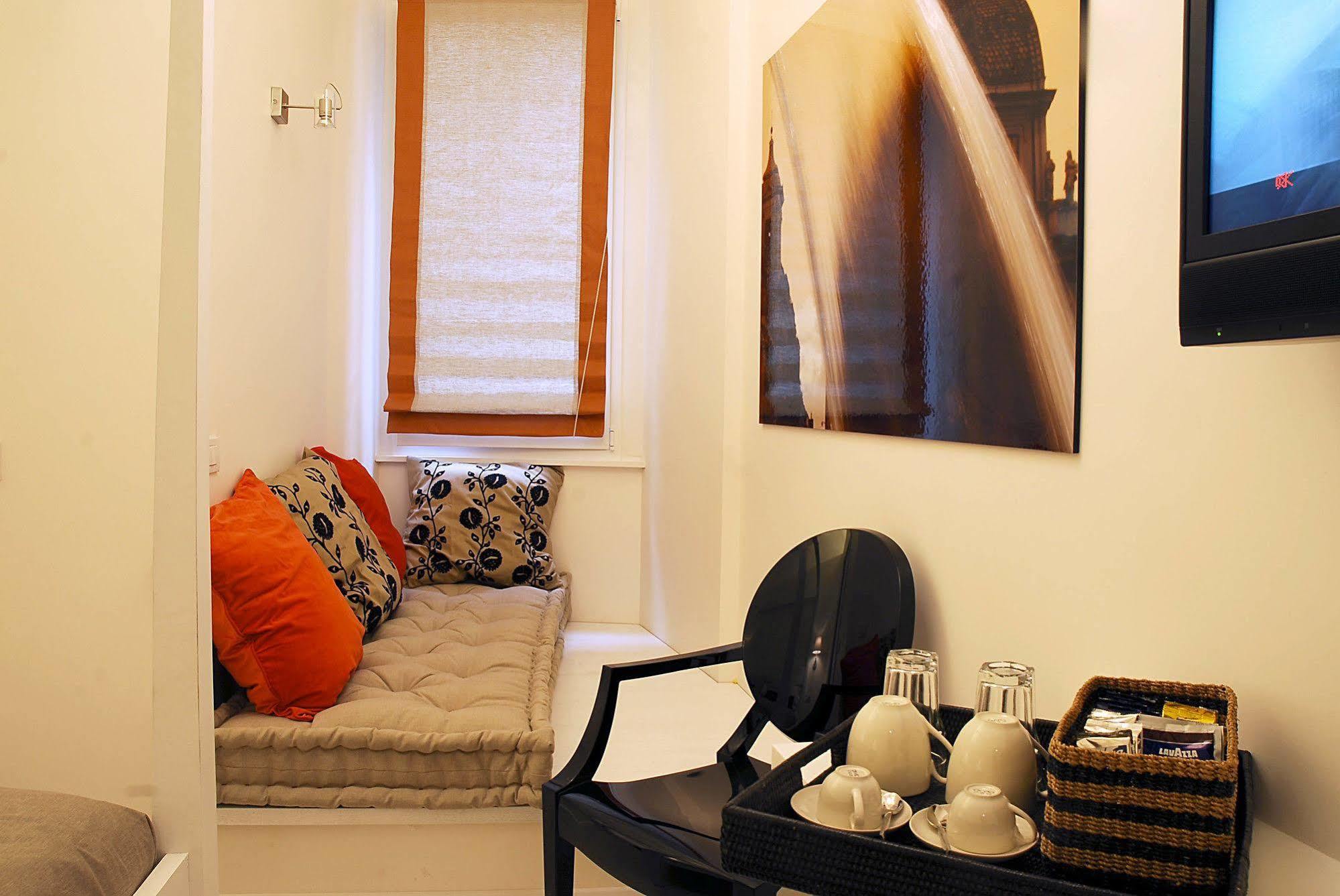 Pantheon 2 Bed and breakfast 2*