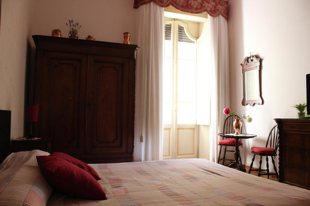 Charming House 2*