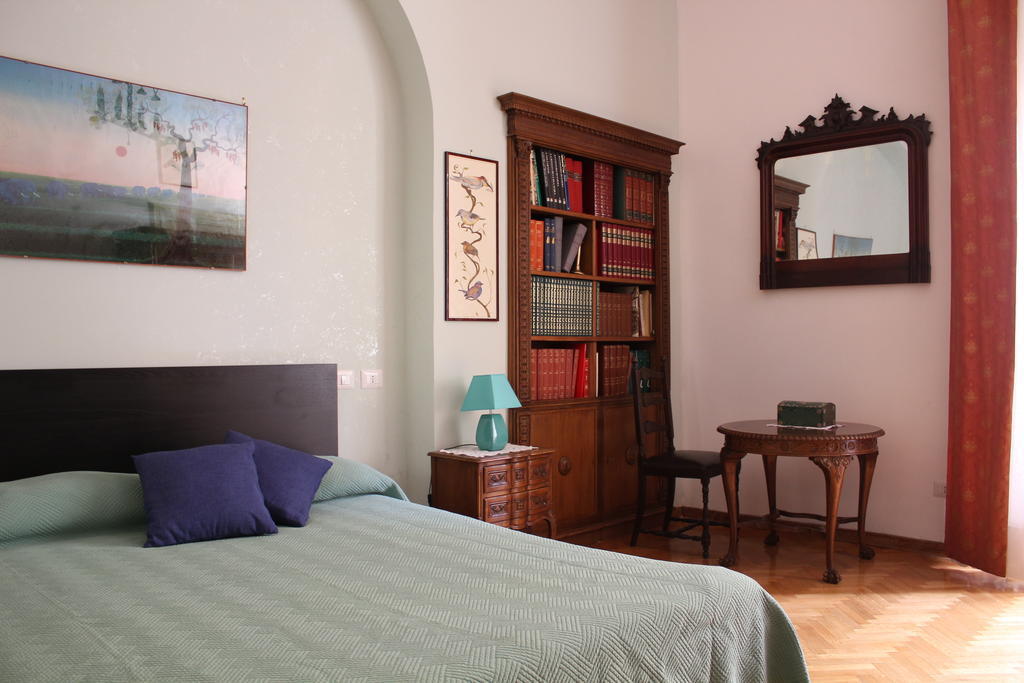 Alojamento de Acomodação e Pequeno-almoço Charming House Roma