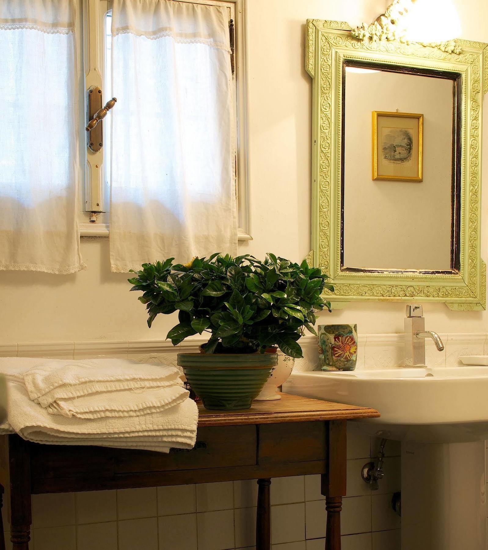 Arco Dei Tolomei Bed & Breakfast Roma