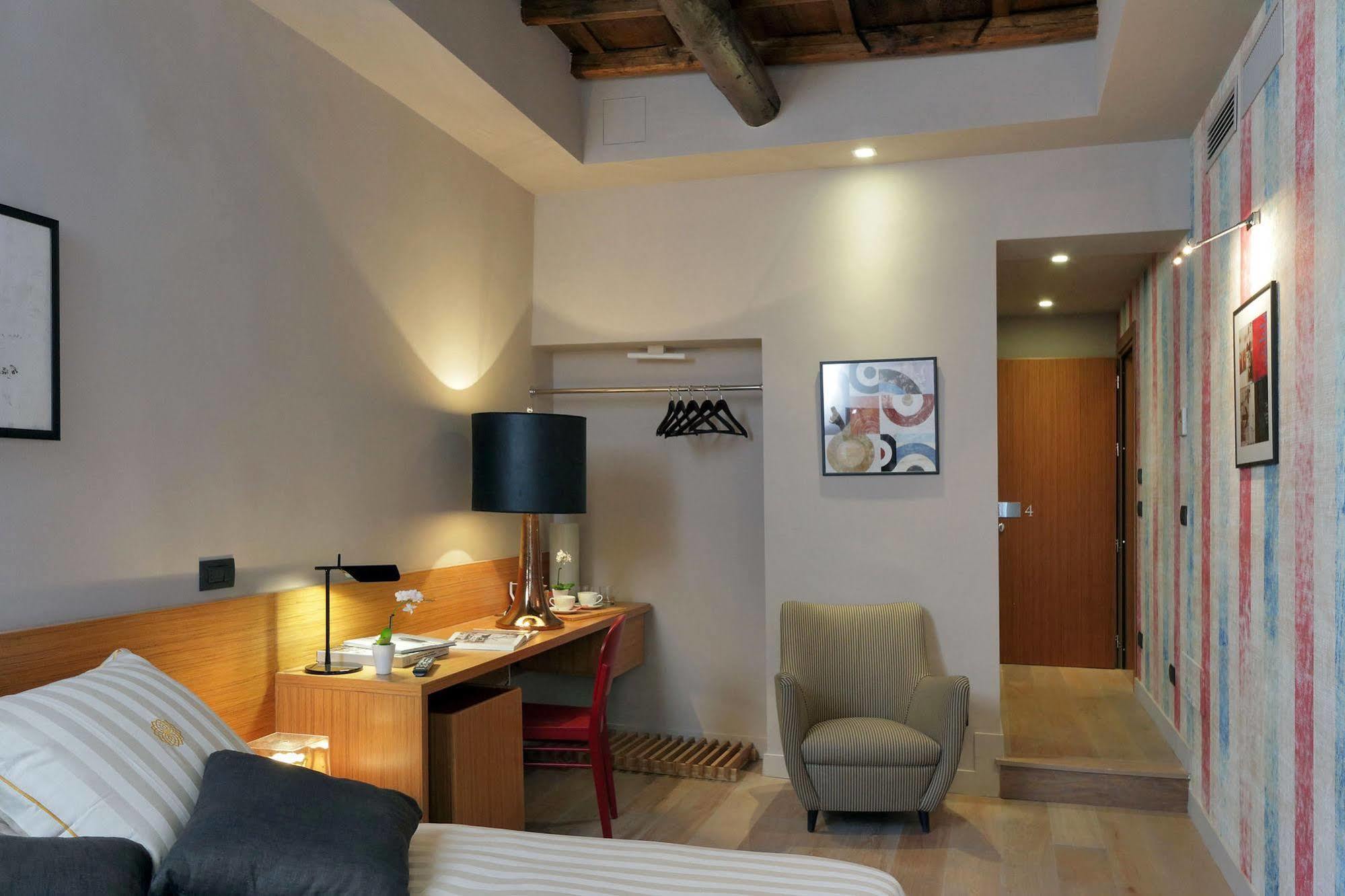 Down Town - Domus Collection Roma