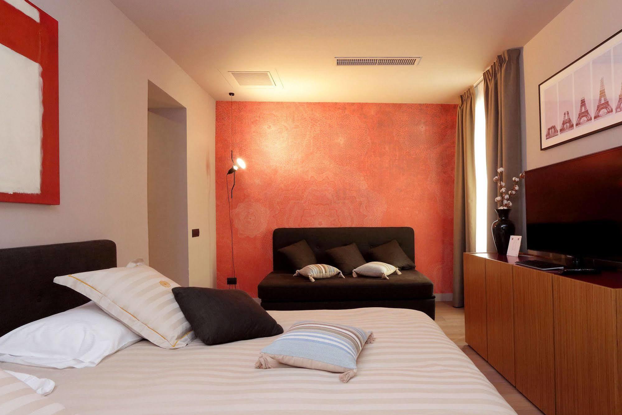 Down Town - Domus Collection Roma
