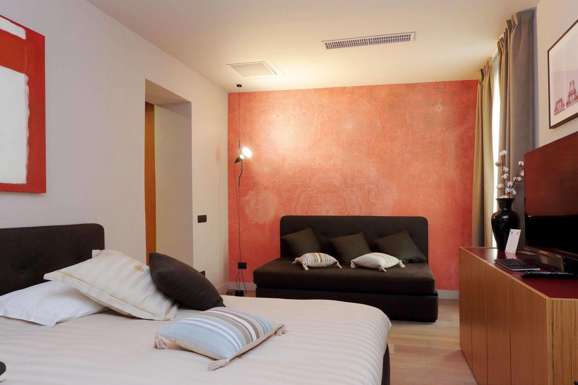 Down Town - Domus Collection Roma
