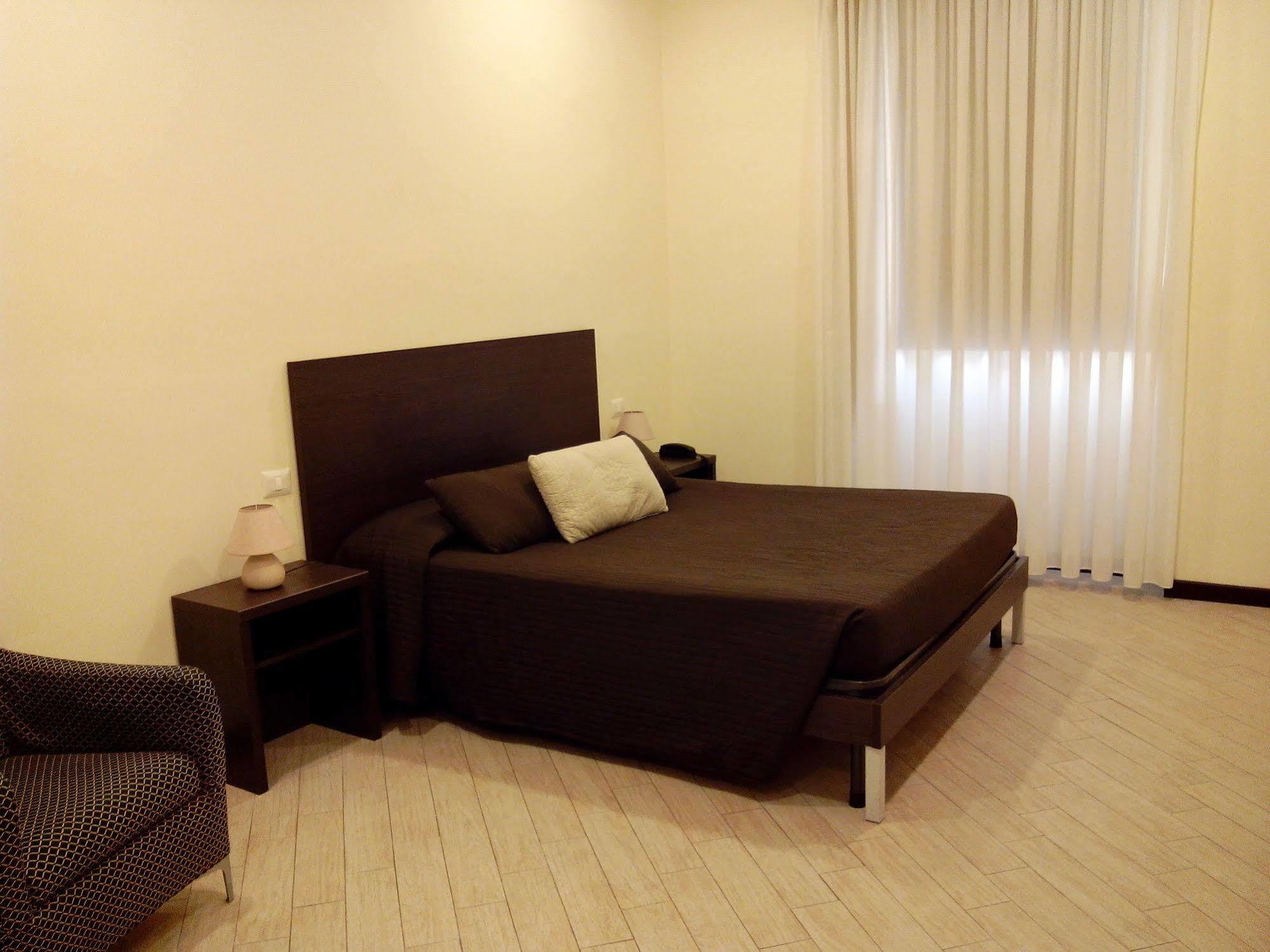 Hotel Central Lodge Rom