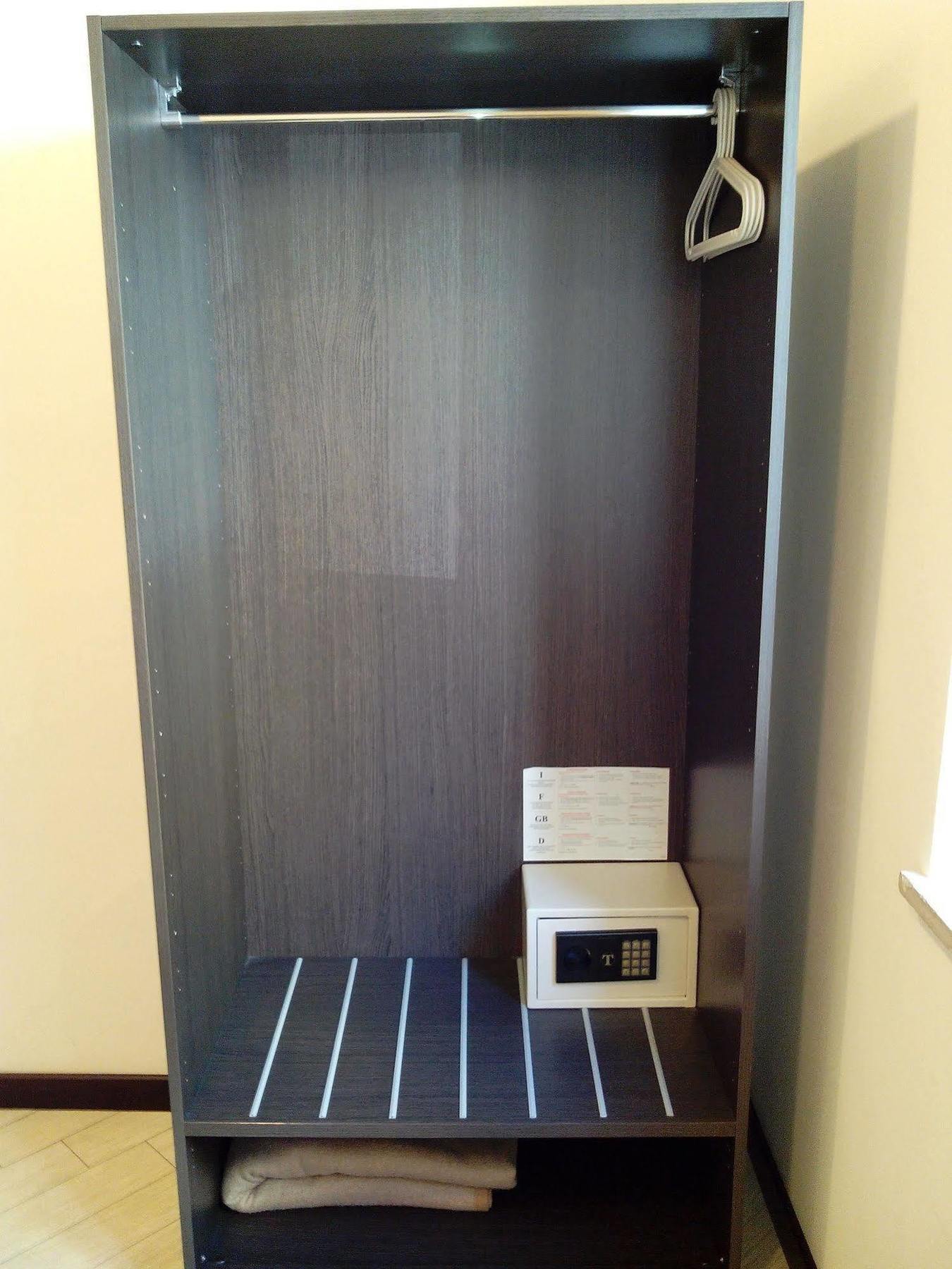 Central Lodge Hotel Hotell 3*